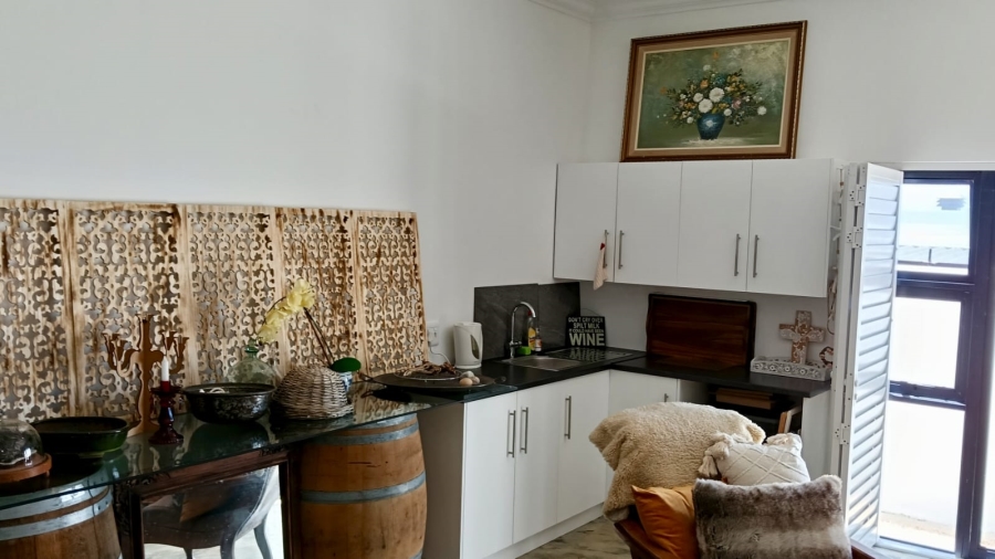 To Let 1 Bedroom Property for Rent in Vermont Western Cape